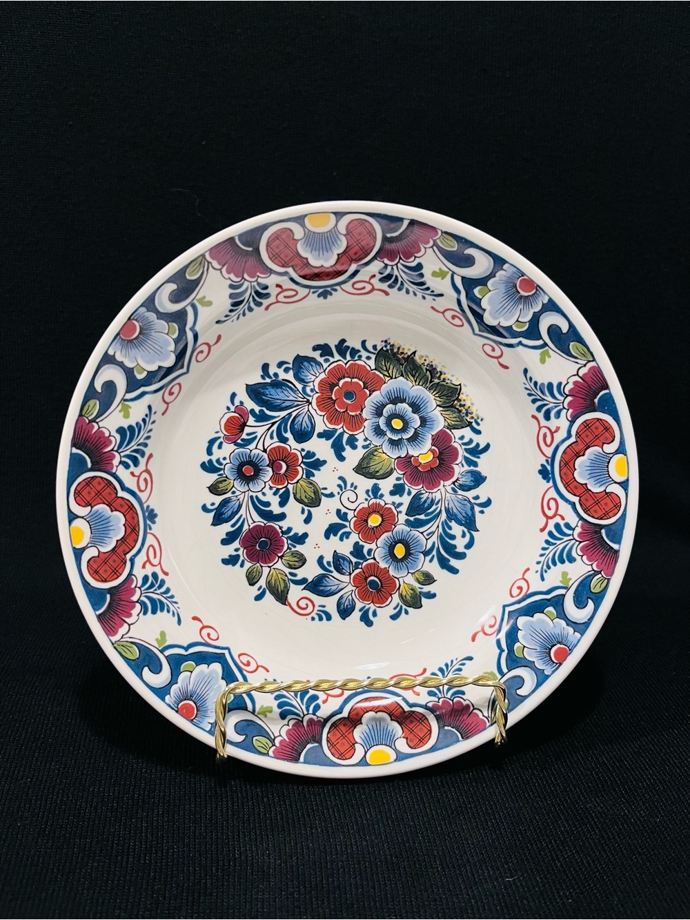 Vintage Oud Delft 1930’s Round Polychrome Floral Design Decorative Plate 7”